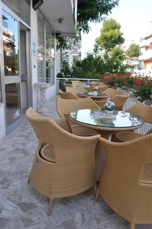 Hotel Nancy Rimini Buitenkant foto