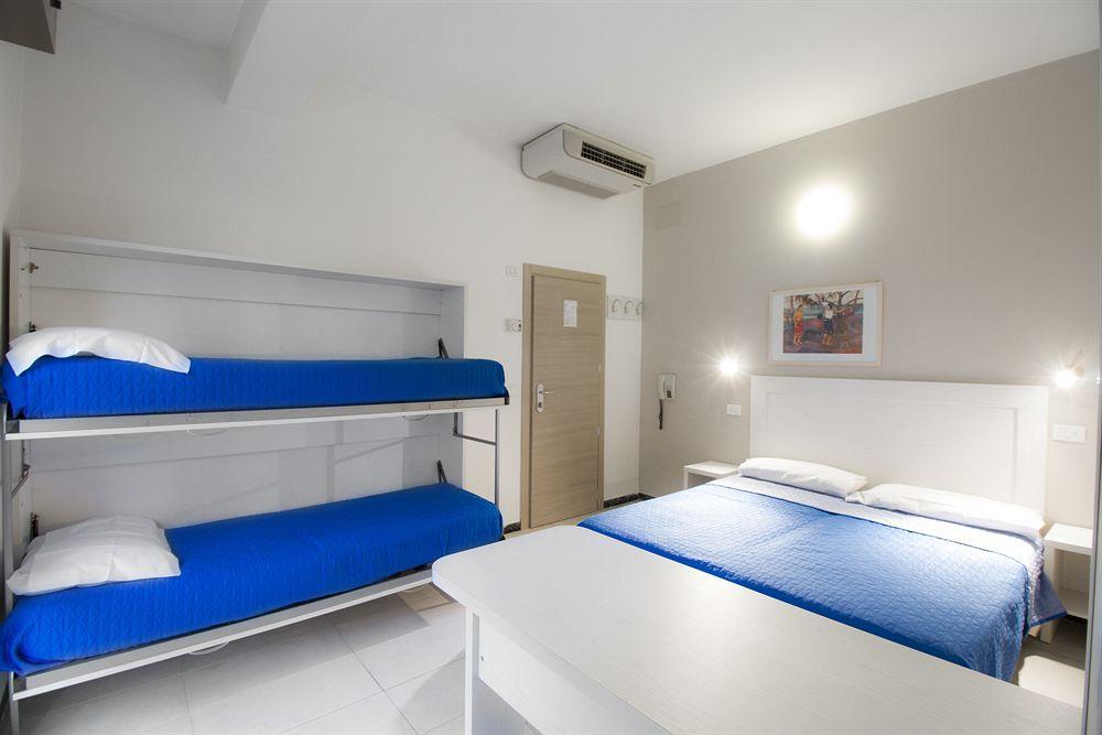 Hotel Nancy Rimini Buitenkant foto